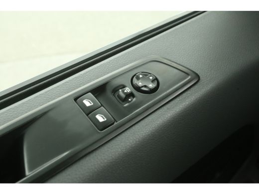 Opel Vivaro 2.0 BlueHDI 177PK L2H1 | Aut. | Camera | 3-Zits | Airco | Cruise | Trekh. | Carplay | Stoelverw. ActivLease financial lease