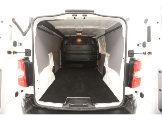 Opel Vivaro 2.0 BlueHDI 177PK L2H1 | Aut. | Camera | 3-Zits | Airco | Cruise | Trekh. | Carplay | Stoelverw. ActivLease financial lease