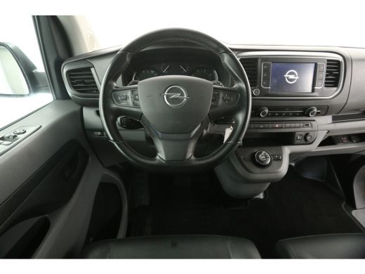 Opel Vivaro 2.0 CDTI L3H1 177PK | Airco | 360&deg; CAM | 3-Zits | Cruise | Carplay | Navi | Stoelverw. ActivLease financial lease