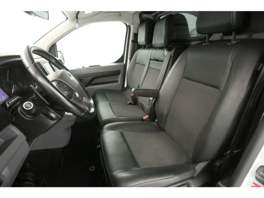 Opel Vivaro 2.0 CDTI L3H1 177PK | Airco | 360&deg; CAM | 3-Zits | Cruise | Carplay | Navi | Stoelverw. ActivLease financial lease