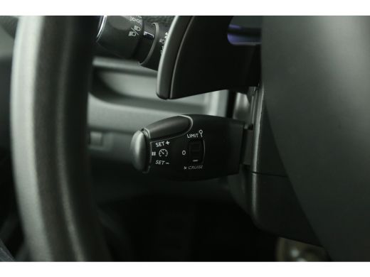 Opel Vivaro 2.0 D L2H1 | 180PK | Automaat | Airco | Cruise | Carplay | 360 Camera | 3-Zits | Stoelverw. ActivLease financial lease