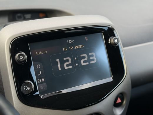 Peugeot 108 1.0 e-VTi Active Automaat Apple Carplay / Android Auto | Camera Achter | Airco | Chroom delen | DAB ActivLease financial lease