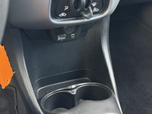 Peugeot 108 1.0 e-VTi Active Automaat Apple Carplay / Android Auto | Camera Achter | Airco | Chroom delen | DAB ActivLease financial lease