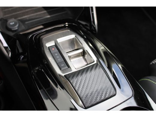 Peugeot 2008 1.2 Hybrid 136 GT | Automaat | Navigatie | Camera | Panorama/schuifdak | Mild Hybrid | Nieuw model | ActivLease financial lease