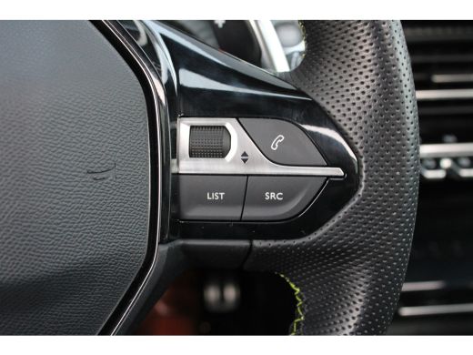 Peugeot 2008 1.2 PureTech GT-Line | Automaat | Navigatie | Camera | Panorama/schuifdak | Stoelverwarming | Ful... ActivLease financial lease