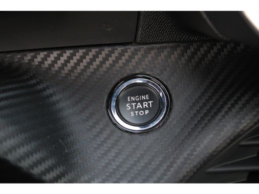 Peugeot 2008 1.2 PureTech GT-Line | Automaat | Navigatie | Camera | Panorama/schuifdak | Stoelverwarming | Ful... ActivLease financial lease
