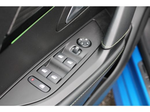 Peugeot 208 1.2 PureTech GT-Line | Automaat | Navigatie | Camera | Panoramadak | Stoelverwarming | Full LED | ActivLease financial lease