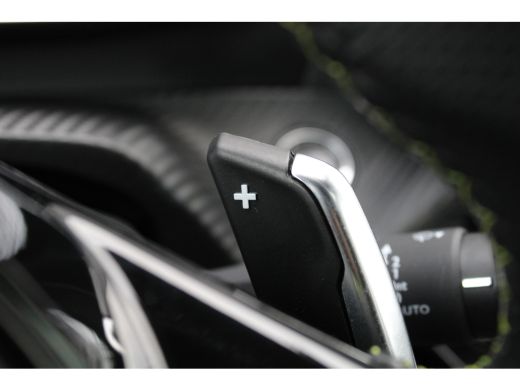 Peugeot 208 1.2 PureTech GT-Line | Automaat | Navigatie | Camera | Panoramadak | Stoelverwarming | Full LED | ActivLease financial lease