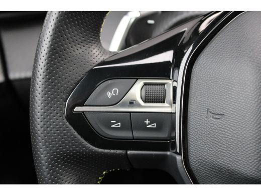 Peugeot 208 1.2 PureTech GT-Line | Automaat | Navigatie | Camera | Panoramadak | Stoelverwarming | Full LED | ActivLease financial lease