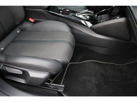 Peugeot 208 1.2 PureTech GT-Line | Automaat | Navigatie | Camera | Panoramadak | Stoelverwarming | Full LED | ActivLease financial lease