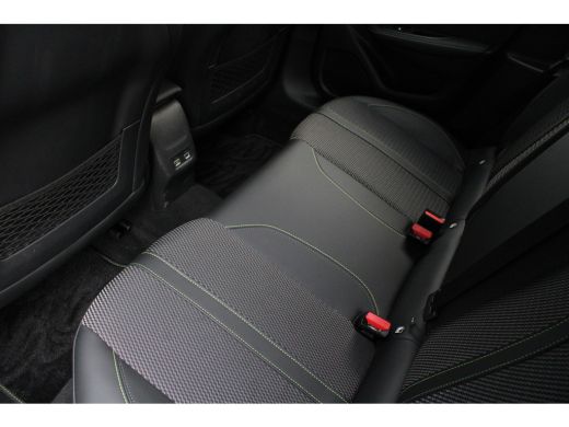 Peugeot 208 Hybrid 100 e-DCS6 GT | Automaat | Navi by app | Apple carplay | Camera | Full LED | 10.000km | ActivLease financial lease