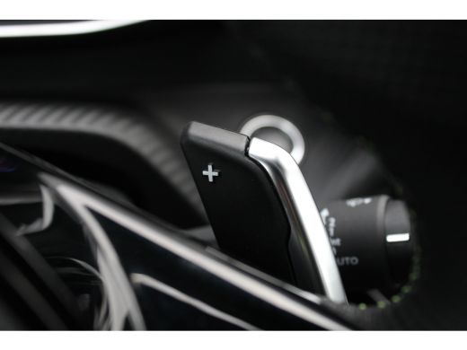 Peugeot 208 Hybrid 100 e-DCS6 GT | Automaat | Navi by app | Apple carplay | Camera | Full LED | 10.000km | ActivLease financial lease