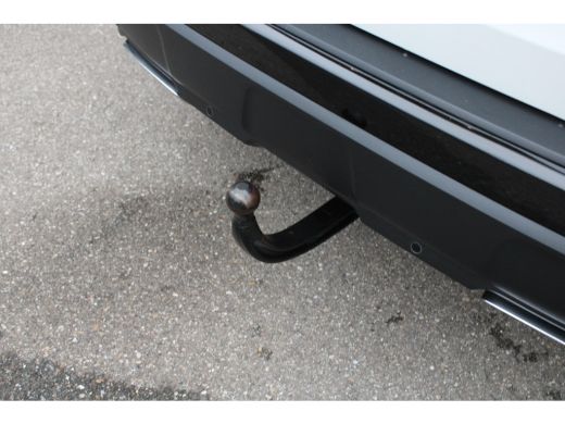 Peugeot 3008 1.2 PureTech GT | Navigatie | Camera | Focal | Black Pack | Parelmoer | Trekhaak | Elektrische ac... ActivLease financial lease