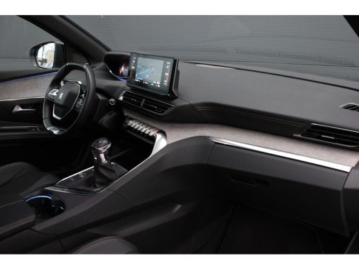 Peugeot 3008 1.2 PureTech GT | Navigatie | Camera | Focal | Black Pack | Parelmoer | Trekhaak | Elektrische ac... ActivLease financial lease