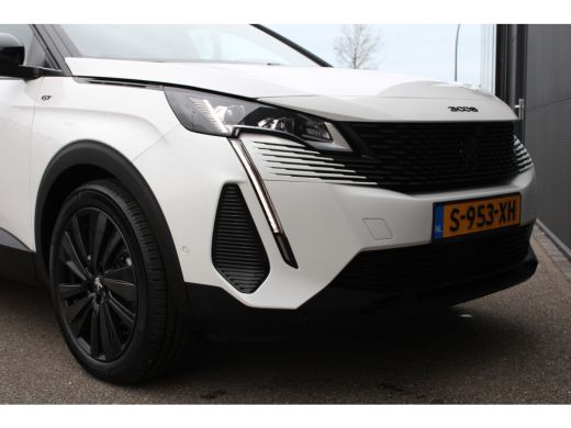 Peugeot 3008 1.2 PureTech GT | Navigatie | Camera | Focal | Black Pack | Parelmoer | Trekhaak | Elektrische ac... ActivLease financial lease