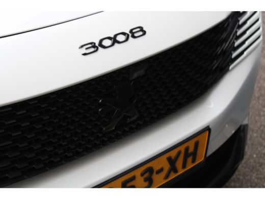 Peugeot 3008 1.2 PureTech GT | Navigatie | Camera | Focal | Black Pack | Parelmoer | Trekhaak | Elektrische ac... ActivLease financial lease