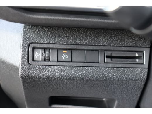 Peugeot 5008 1.2 PURETECH 130PK 7-ZITS ALLURE PACK AUTOMAAT / NAVI / LEDER / CLIMA / PDC / 18" LMV / CAMERA / ... ActivLease financial lease