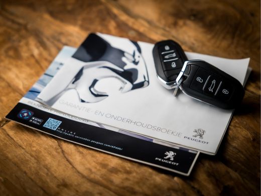 Peugeot 5008 1.2 PureTech Allure Sport 7 Persoons Automaat (FACELIFT, APPLE CARPLAY, GROOT NAVI, LEDER, 360 CA... ActivLease financial lease