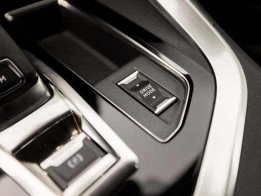 Peugeot 5008 1.2 PureTech Allure Sport 7 Persoons Automaat (FACELIFT, APPLE CARPLAY, GROOT NAVI, LEDER, 360 CA... ActivLease financial lease