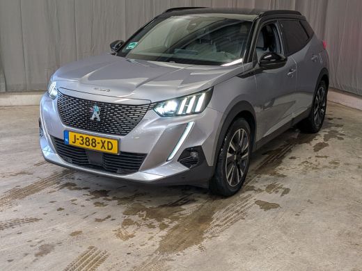 Peugeot e-2008 EV GT 50 kWh 3 Fase | Schuif-/Kanteldak | Stoelverwarming | Alcantara | Achteruitrijcamera | Voor...