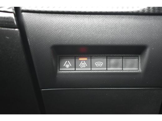 Peugeot e-2008 EV GT 50 kWh 3 Fase | Schuif-/Kanteldak | Stoelverwarming | Alcantara | Achteruitrijcamera | Voor... ActivLease financial lease