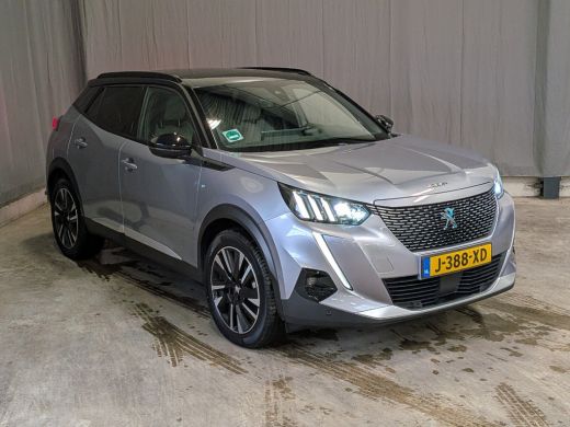 Peugeot e-2008 EV GT 50 kWh 3 Fase | Schuif-/Kanteldak | Stoelverwarming | Alcantara | Achteruitrijcamera | Voor... ActivLease financial lease