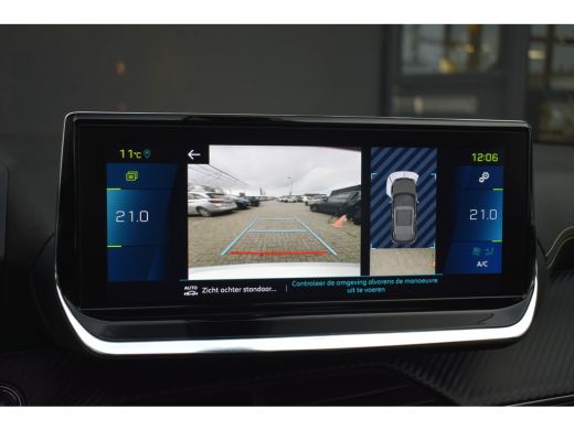 Peugeot e-2008 EV GT 50 kWh 3 Fase | Schuif-/Kanteldak | Stoelverwarming | Alcantara | Achteruitrijcamera | Voor... ActivLease financial lease