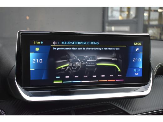 Peugeot e-2008 EV GT 50 kWh 3 Fase | Schuif-/Kanteldak | Stoelverwarming | Alcantara | Achteruitrijcamera | Voor... ActivLease financial lease