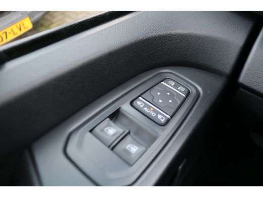 Renault Trafic 2.0 dCi 150pk L2 H1 Work Edition ActivLease financial lease