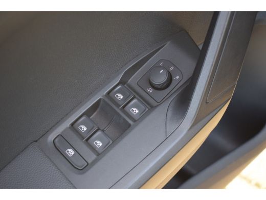 Seat Arona 1.0 TSI Style Business 110 PK AUTOMAAT | NAVI | CARPLAY | CLIMA ActivLease financial lease