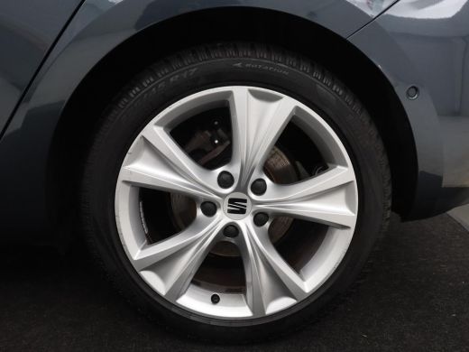 Seat Leon 1.5 eTSI FR Launch Edition | Carplay | Adaptive cruise | Sfeerverlichting | Navigatie | Full LED ... ActivLease financial lease