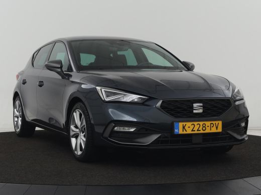 Seat Leon 1.5 eTSI FR Launch Edition | Carplay | Adaptive cruise | Sfeerverlichting | Navigatie | Full LED ... ActivLease financial lease