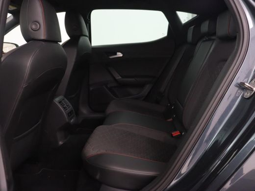 Seat Leon 1.5 eTSI FR Launch Edition | Carplay | Adaptive cruise | Sfeerverlichting | Navigatie | Full LED ... ActivLease financial lease