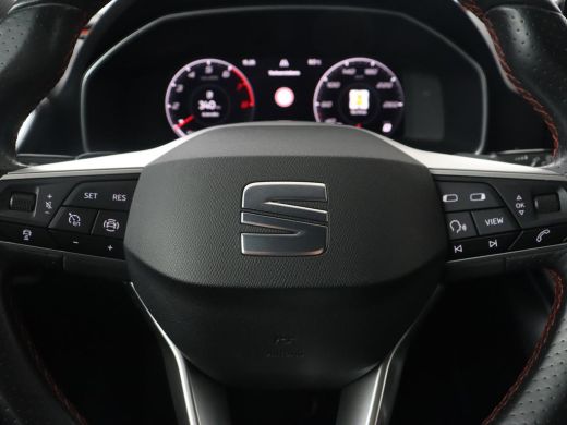 Seat Leon 1.5 eTSI FR Launch Edition | Carplay | Adaptive cruise | Sfeerverlichting | Navigatie | Full LED ... ActivLease financial lease