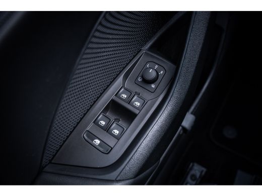 Skoda Octavia Combi 1.0 e-TSI Business Edition | Cruise control | Trekhaak uitklapbaar | Voorstoelen verwarmd ActivLease financial lease