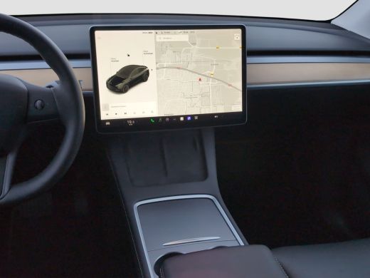 Tesla Model Y Long Range AWD 75 kWh | 1e eig. | Org. NL | Pano | Adap. Cruise | Trekhaak | Navigatie ActivLease financial lease