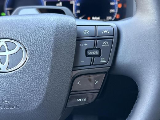 Toyota C-HR 1.8 Hybrid 140 Executive **PLUS PACK/ NIEUWE AUTO/ DIRECT LEVERBAAR** ActivLease financial lease