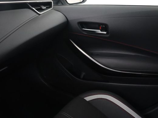 Toyota Corolla 2.0 Hybrid GR-Sport Plus | Head-Up | Stoelverwarming | Camera | Sportstoelen | Adaptive cruise | ... ActivLease financial lease