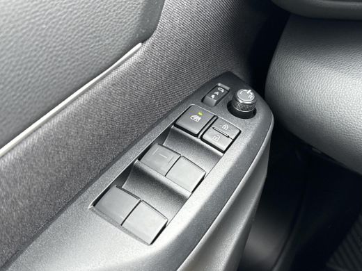 Toyota Yaris Cross 1.5 Hybrid 115 Dynamic **COMFORT PACK/ NIEUWE AUTO/ DIRECT LEVERBAAR** ActivLease financial lease