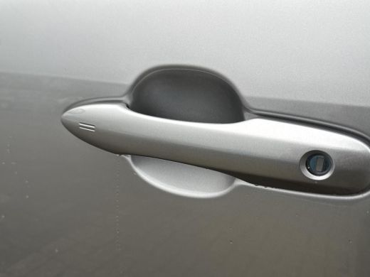 Toyota Yaris Cross 1.5 Hybrid 115 Dynamic **COMFORT PACK/ NIEUWE AUTO/ DIRECT LEVERBAAR** ActivLease financial lease