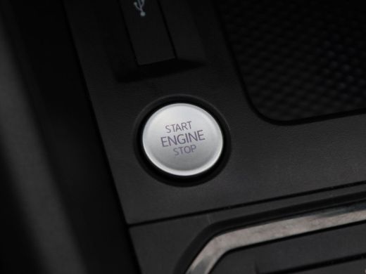 Volkswagen Caddy 2.0 TDi 122 Pk Automaat Comfort | Cruise Control | Camera | CarPlay | Navigatie | Trekhaak | 46.3... ActivLease financial lease