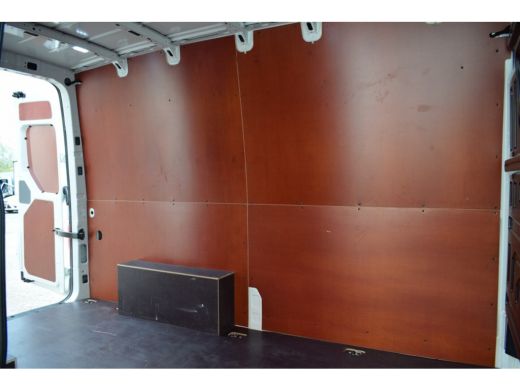 Volkswagen Crafter 2.0 TDI L3H3 Highline 140 PK LED TREKHAAK NAVI BETIMMERING ActivLease financial lease