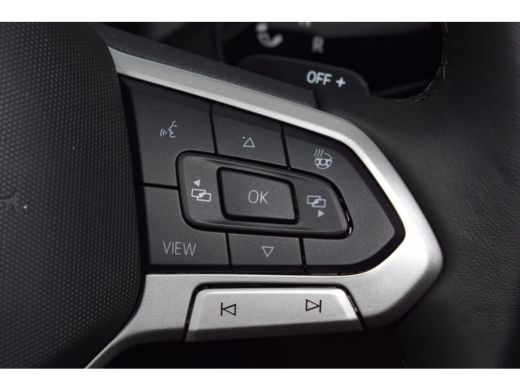 Volkswagen Crafter 2.0 TDI L3H3 Highline MY25 AUTOMAAT LED TREKHAAK GEVEERDE STOEL ActivLease financial lease