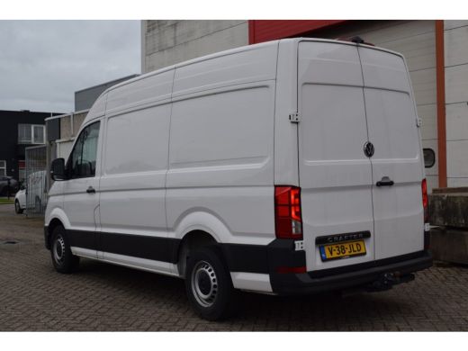Volkswagen Crafter 2.0 TDI L3H3 Highline MY25 AUTOMAAT LED TREKHAAK GEVEERDE STOEL ActivLease financial lease
