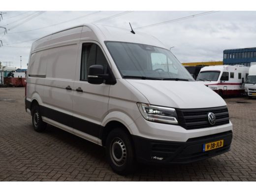 Volkswagen Crafter 2.0 TDI L3H3 Highline MY25 AUTOMAAT LED TREKHAAK GEVEERDE STOEL ActivLease financial lease