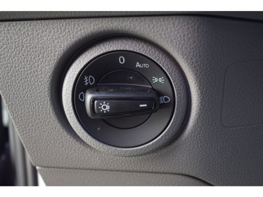 Volkswagen Crafter L3H3 2.0 TDI Highline 140PK AUTOMAAT TREKHAAK ActivLease financial lease