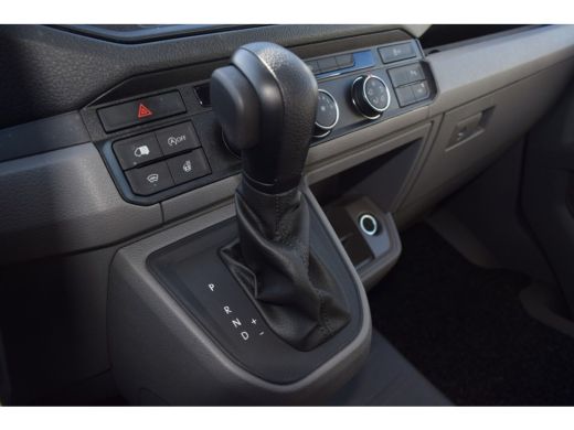 Volkswagen Crafter L3H3 2.0 TDI Highline 140PK AUTOMAAT TREKHAAK ActivLease financial lease