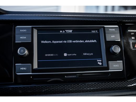 Volkswagen Taigo 1.0 TSI Life | Airco (automatisch) | DAB ontvanger | Lichtmetalen velgen 16" ActivLease financial lease