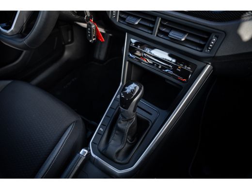 Volkswagen Taigo 1.0 TSI Life | Airco (automatisch) | DAB ontvanger | Lichtmetalen velgen 16" ActivLease financial lease