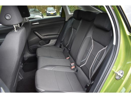 Volkswagen Taigo TSI 110PK DSG STYLE CAMERA/NAVI/LEDER ActivLease financial lease